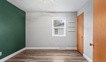 1719 S PERKINS St, Appleton, WI 54914