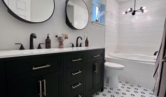 220 Parkside Dr, Bellevue, ID 83313
