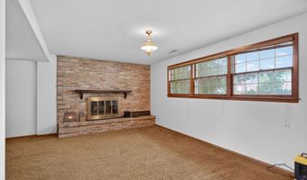 1814 Duff Ave, Ames, IA 50010