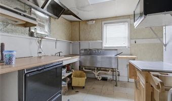354 Tiogue Ave, Coventry, RI 02816