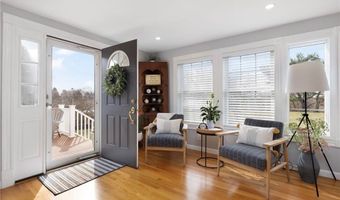 14 Hulls Ct, Jamestown, RI 02835