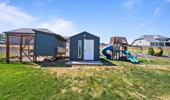 22011 E Berry St, Benton City, WA 99320