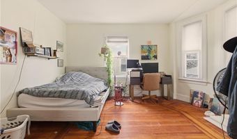 51 Warner St, Newport, RI 02840