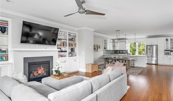 100 Algonquin Rd 5, Narragansett, RI 02882