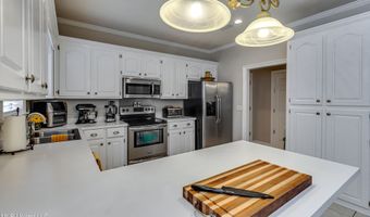 213 Boxwood Cir, Brandon, MS 39047