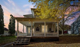 218 N Huber St, Anamosa, IA 52205