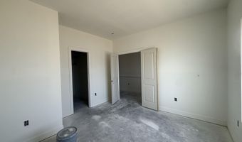 823 Mulligan Dr, Ayden, NC 28513