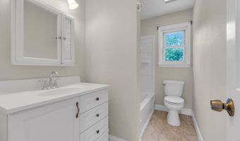 1152 Longboat Ave, Beachwood, NJ 08722
