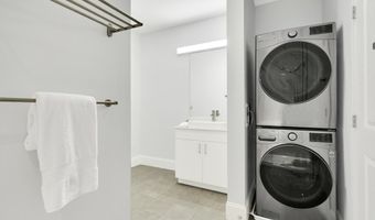 205 Maverick St U308, Boston, MA 02128