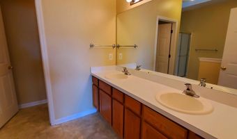 1354 Fox Pointe Cir, Ann Arbor, MI 48108