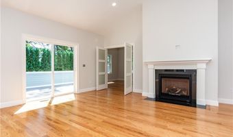13 Hampton Rd 21, Coventry, RI 02816