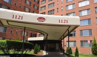 1121 ARLINGTON Pl 503, Arlington, VA 22209