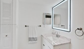 20379 W Country Club Dr 1440, Aventura, FL 33180