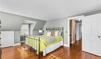72 Ferry Ln, Barrington, RI 02806