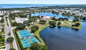 449 Egret Cir, Barefoot Bay, FL 32976