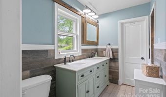 828 N 6th St, Albemarle, NC 28001