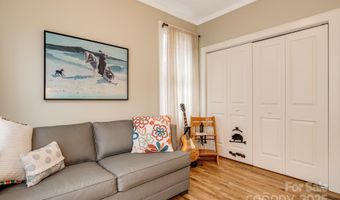 7 Kenilwood Pl, Asheville, NC 28803
