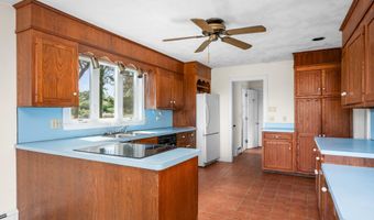 93 Harris Meadow Ln, Barnstable, MA 02630
