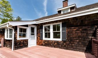 43 Standish Rd, Jamestown, RI 02835