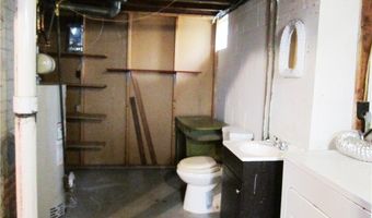 1081 Seward Ave, Akron, OH 44320