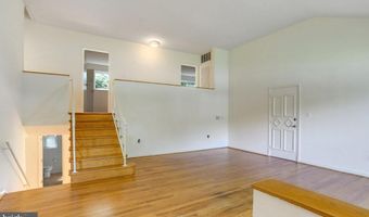 4516 GRETNA St, Bethesda, MD 20814