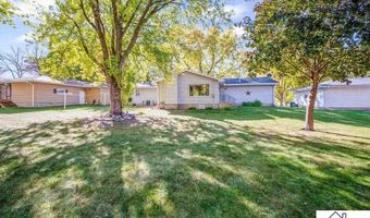 1614 Gateway Dr, Albert Lea, MN 56007