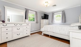 26 Sharon Pkwy, North Smithfield, RI 02896