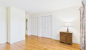 30 Forest Rd W, Bristol, RI 02809