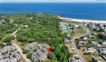 14 Fox Dr 14, Narragansett, RI 02882