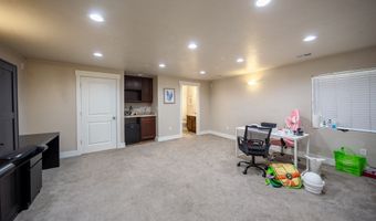 757 W GALLANT Dr, Bluffdale, UT 84065