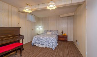 7 Harbor View Dr, Atlantic Highlands, NJ 07716