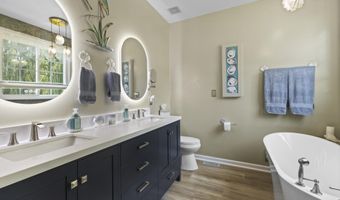 104 WOODS Rd, Chester, MD 21619