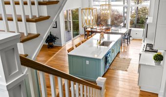 90 E LAKE Dr, Annapolis, MD 21403