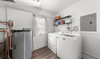 93 Idlebrook Ln, Aberdeen, NJ 07747