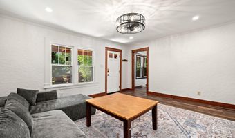 15 Deaver Dr, Asheville, NC 28806