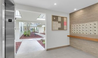 20441 NE 30th Ave 424-9, Aventura, FL 33180