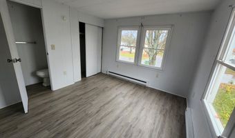 12 L St, Bangor, ME 04401