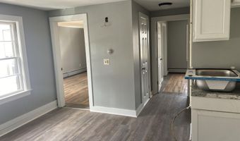 21 Laurel St, Augusta, ME 04330