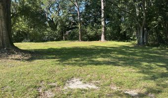 4025 Hillview Dr, Moss Point, MS 39563