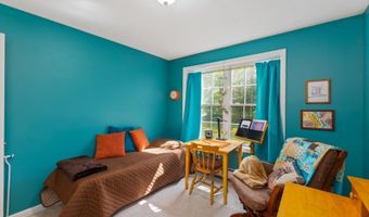 5 Pinehurst Dr, Bennington, NH 03442