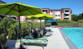 3350 N Carriageway Dr 411, Arlington Heights, IL 60004