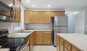 11 Stonington Dr, Belmont, NH 03220