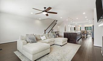 43392 WHITEHEAD Ter, Ashburn, VA 20148