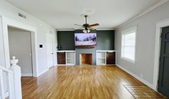 203 E Prairie Ln, Ash Grove, MO 65604