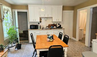 1 Side Hill St, Hopkinton, RI 02832