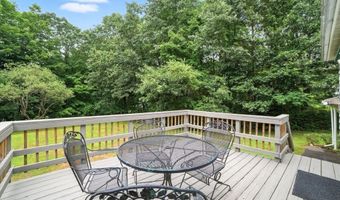 112 Leverett Rd, Amherst, MA 01002