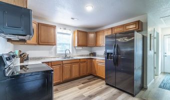 4559 W A Dr, Albion, IN 46701