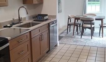 510 Corey Ln, Middletown, RI 02842
