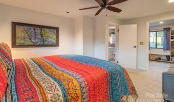 1 Parkway Loop Rd, Asheville, NC 28803