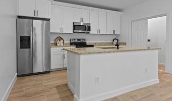 2008 Robert Ave, Alva, FL 33920